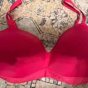 DKNY Vibrant Pink Bra 34C wireless